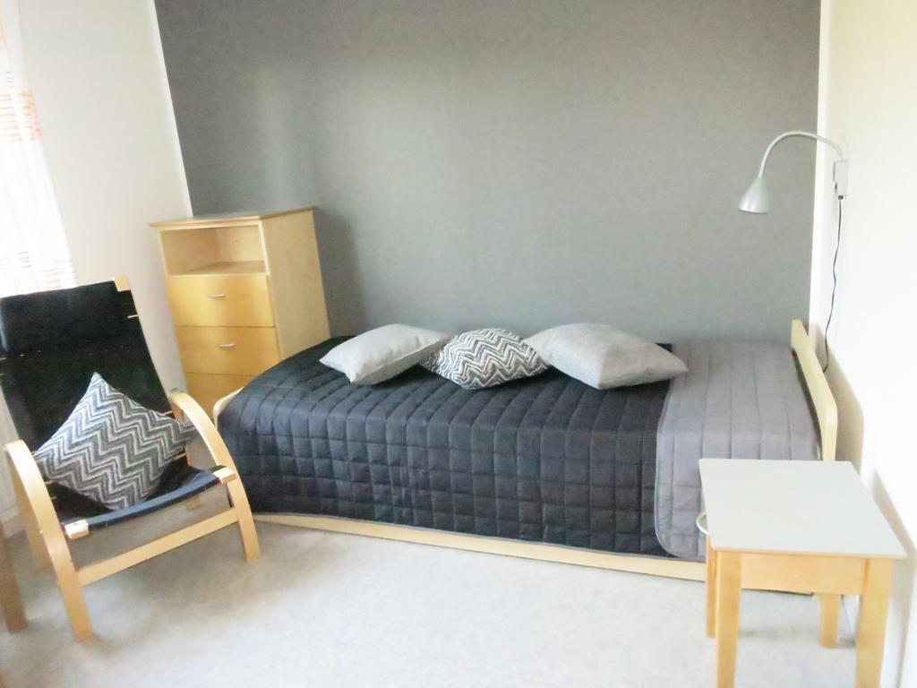 Vaernamo Folkhoegskolas Vandrarhem Buitenkant foto